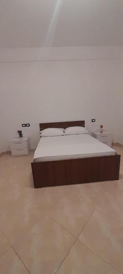 דורס Casa Intera La Paghi Come Una Camera The Home With The Price Of A Room מראה חיצוני תמונה