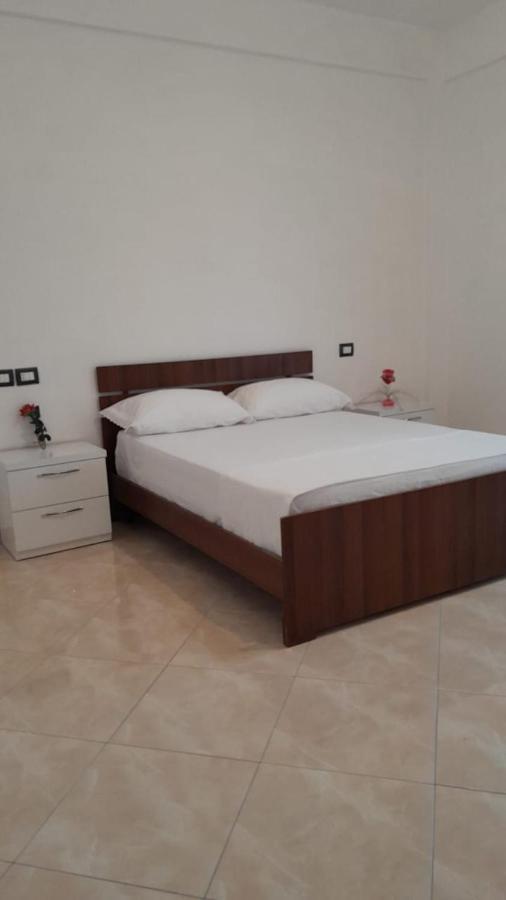 דורס Casa Intera La Paghi Come Una Camera The Home With The Price Of A Room מראה חיצוני תמונה